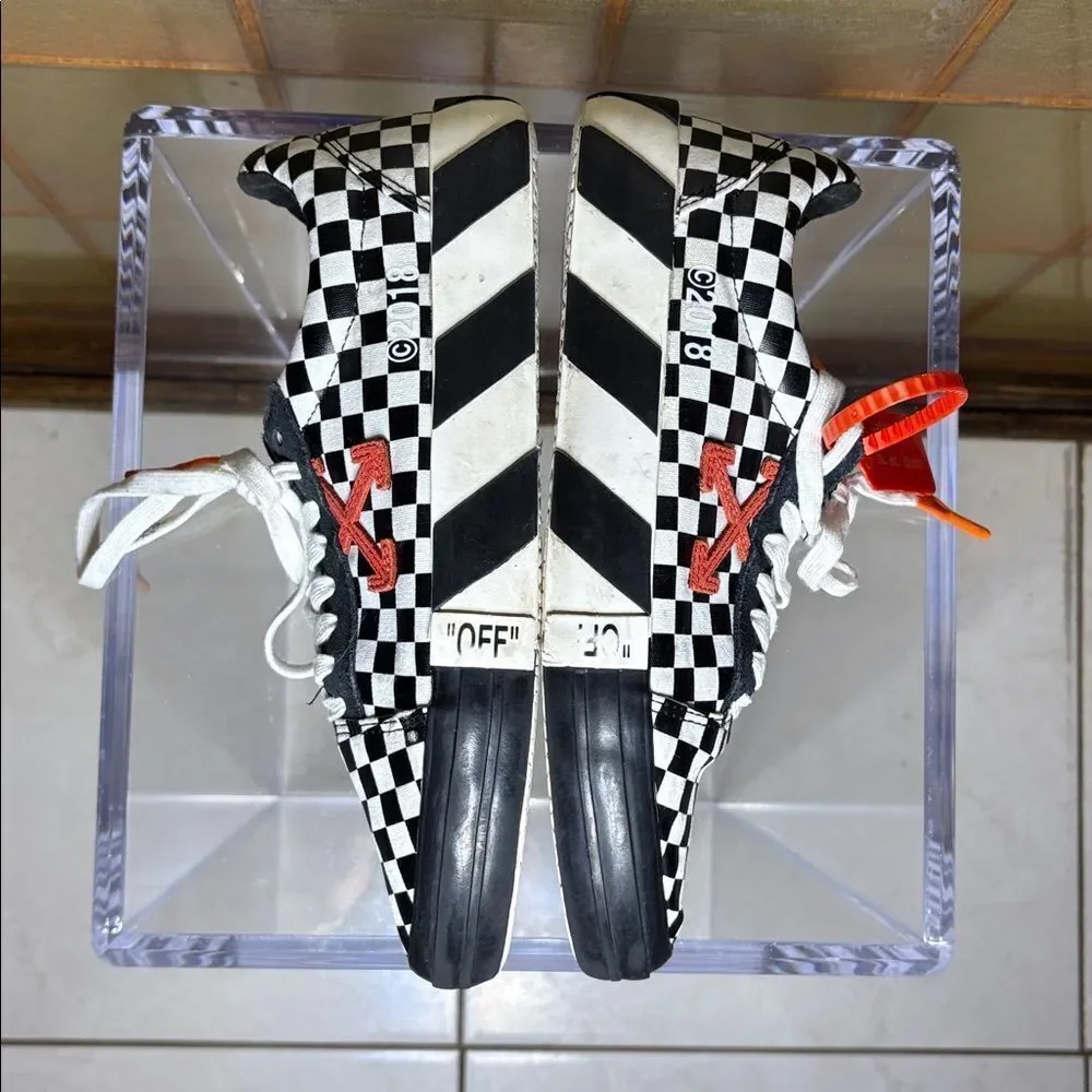 Off-White c/o Virgil Abloh “White Black “ sneakers